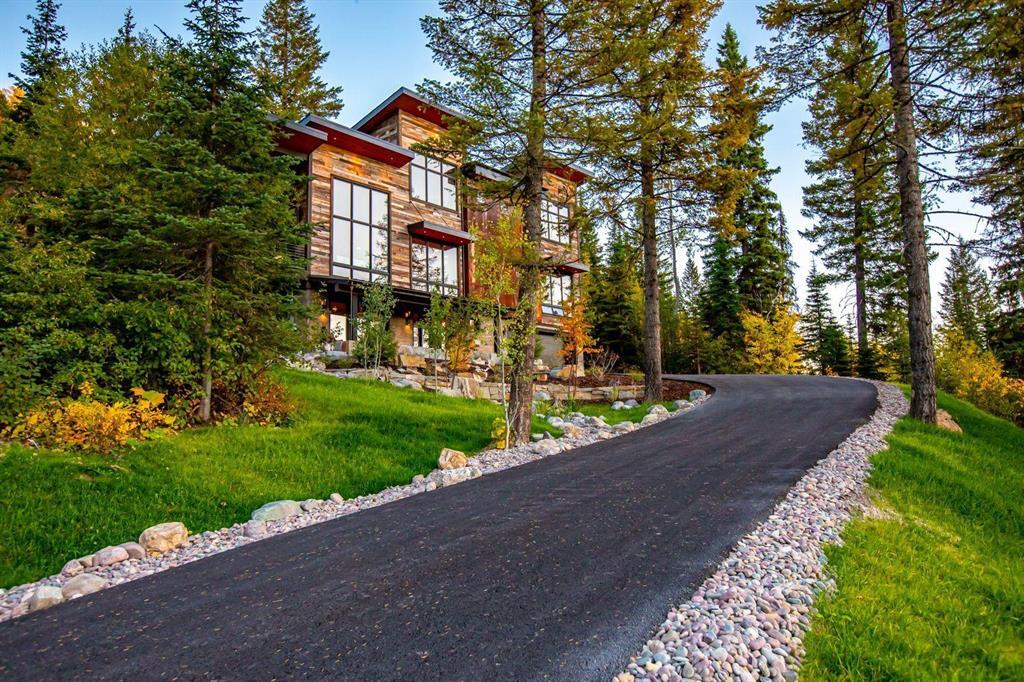 Property Photo: 1148 Glades Drive MT 59937