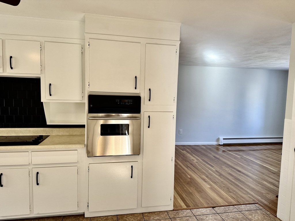 Property Photo:  61 Richmond Ave 1  MA 01602 