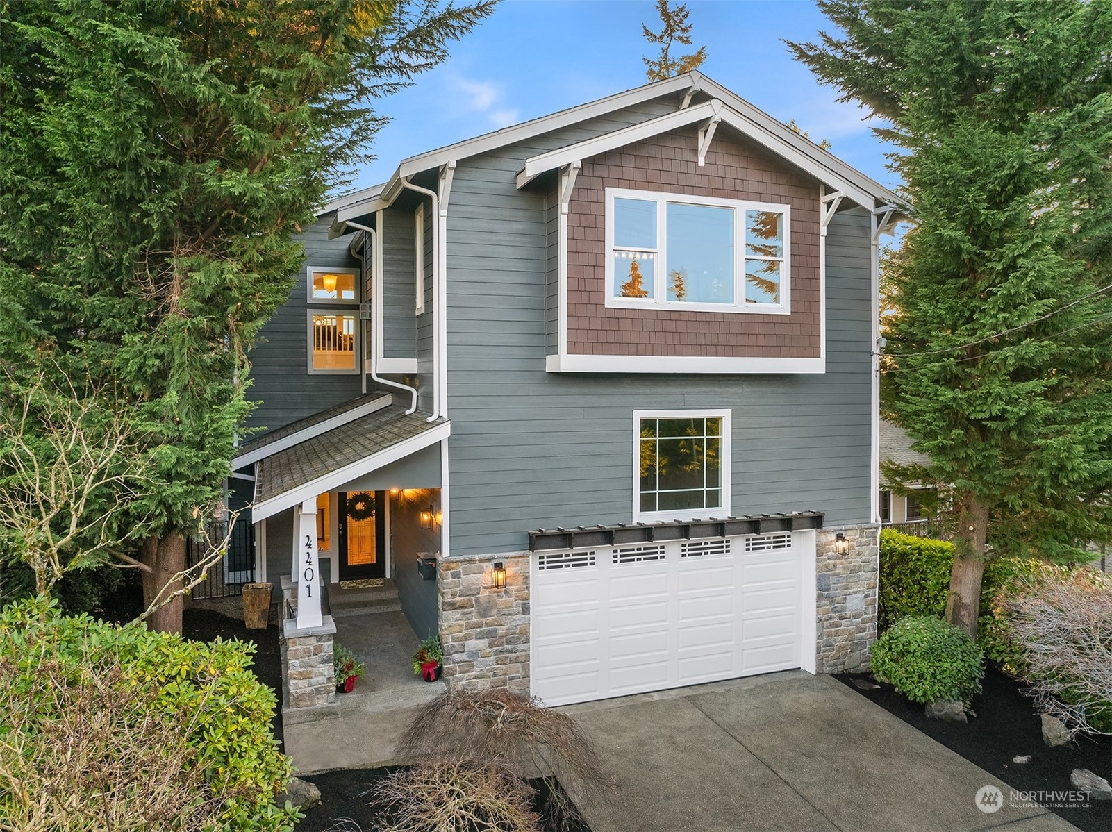 Property Photo:  4401 SW Hudson Street  WA 98116 