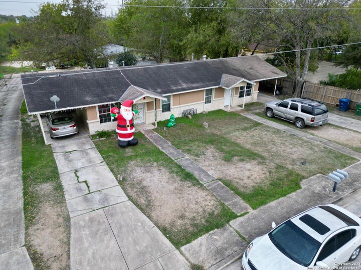 228 W Ansley Blvd  San Antonio TX 78221 photo