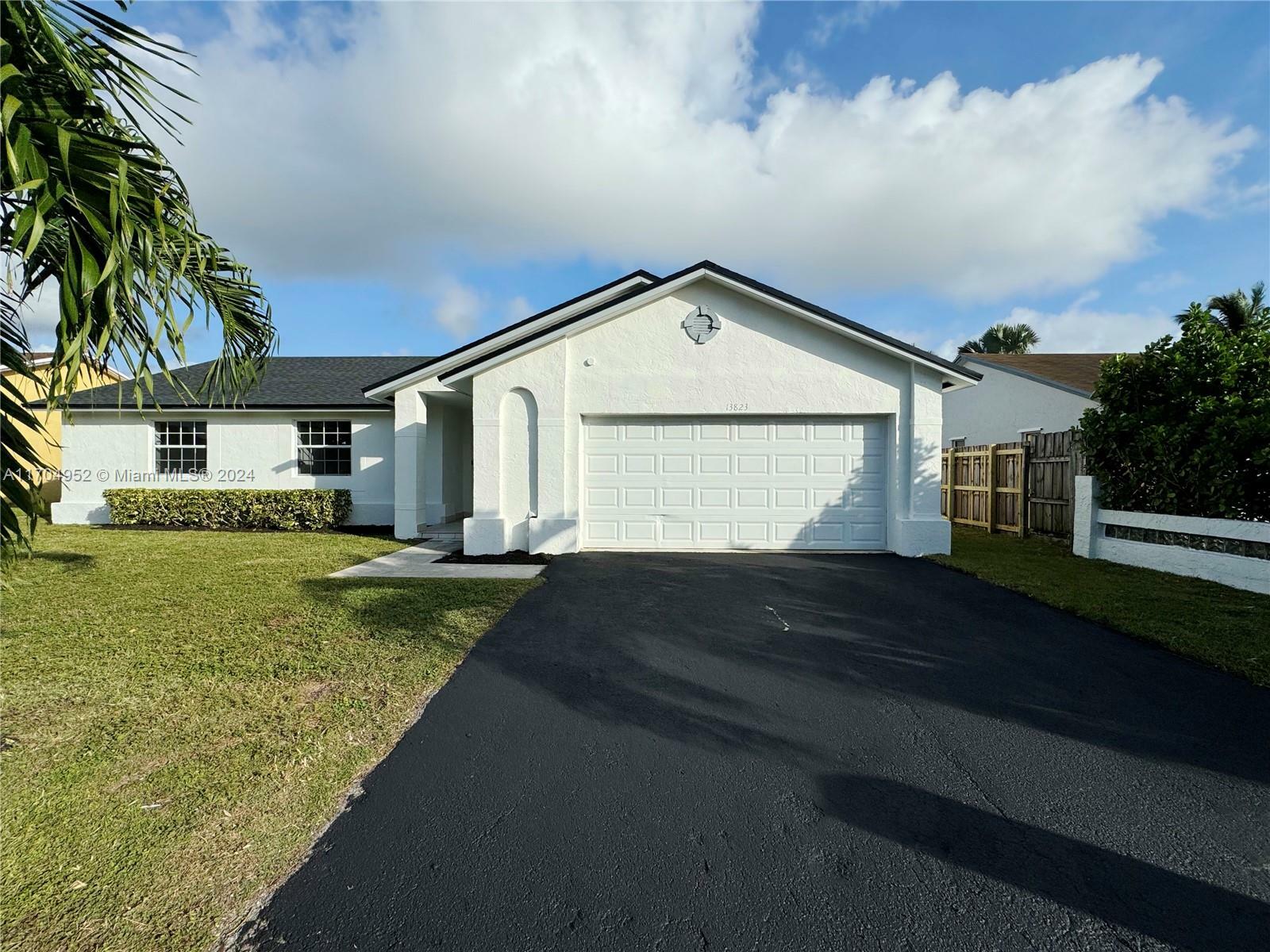 13823 SW 285th St  Homestead FL 33033 photo