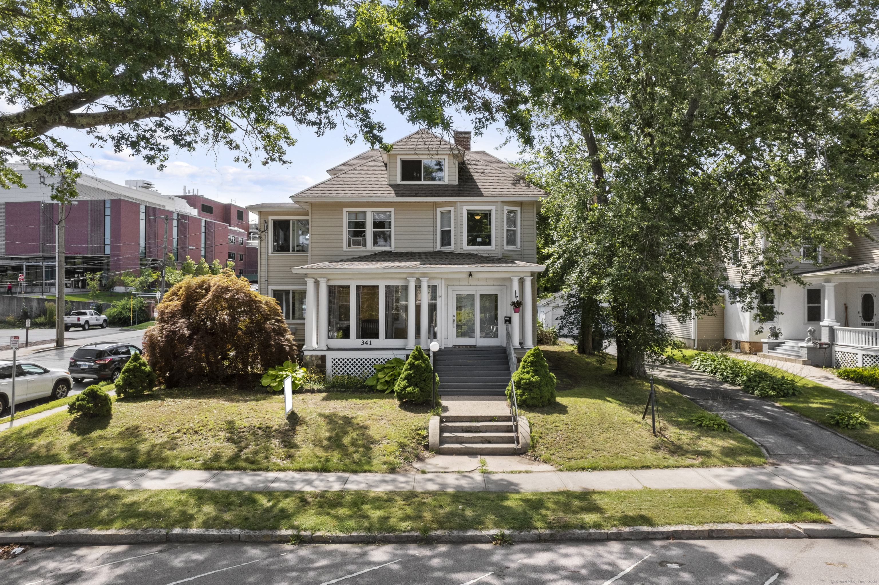 Property Photo:  341 Montauk Avenue  CT 06320 