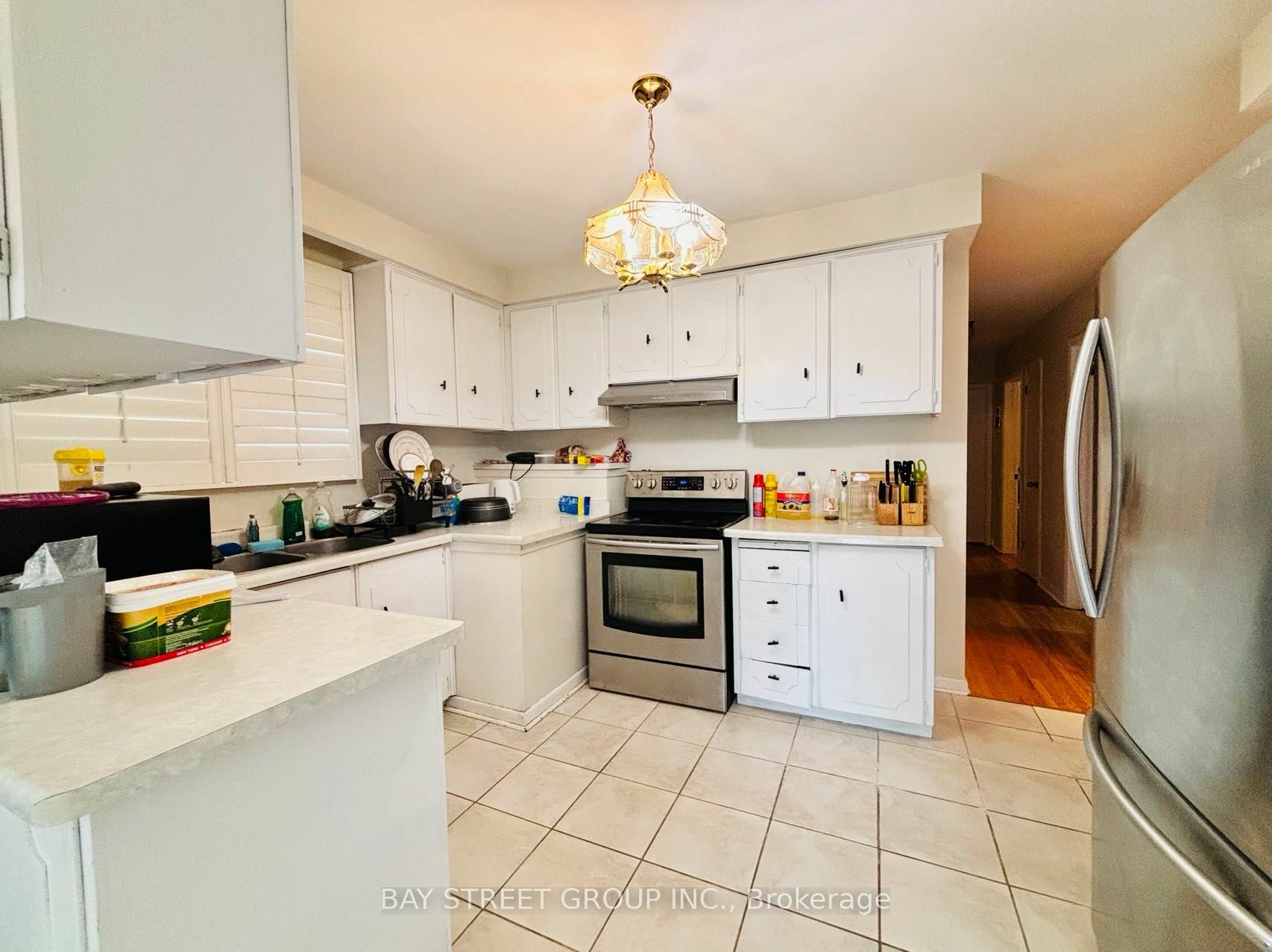 Property Photo:  170 Pleasant View Dr  ON M2J 3R5 