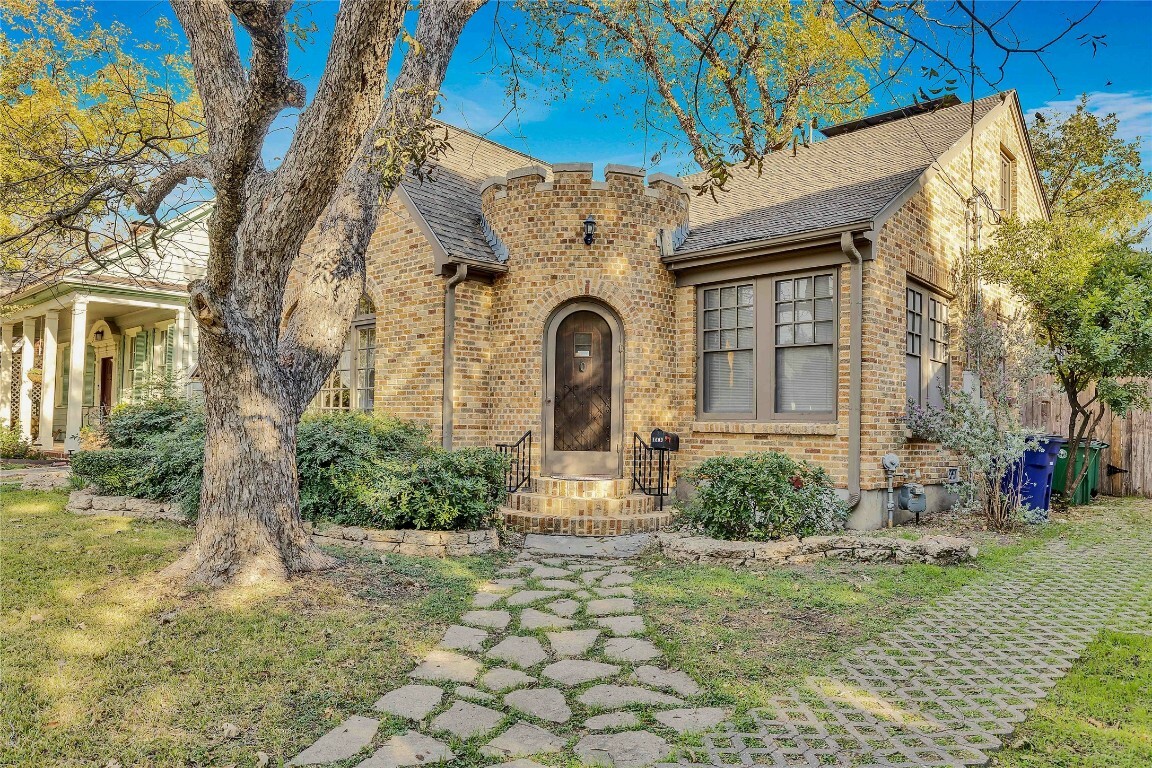 1609 Wethersfield Road  Austin TX 78703 photo