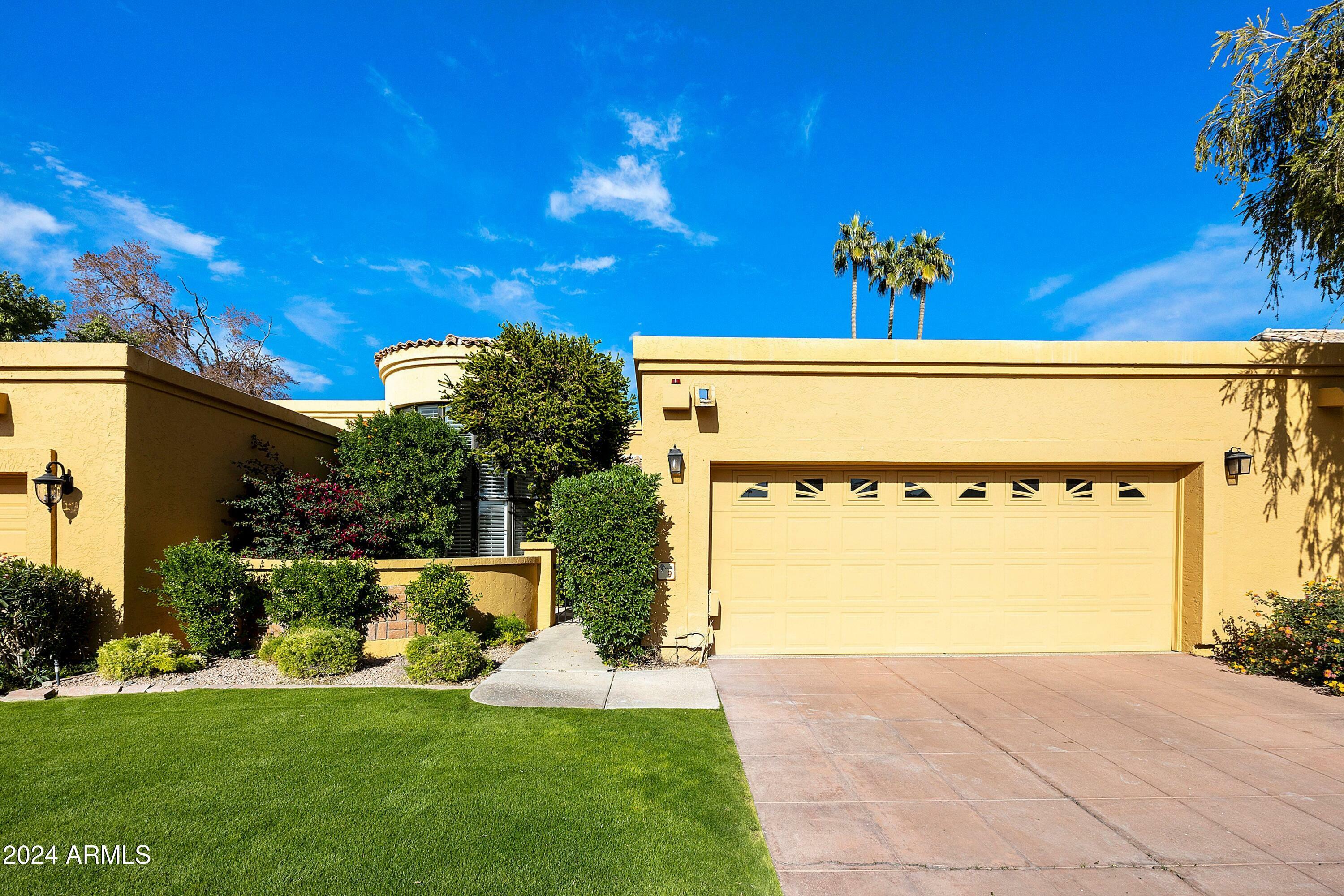 Property Photo: 7330 E Palo Verde Drive 9 AZ 85250