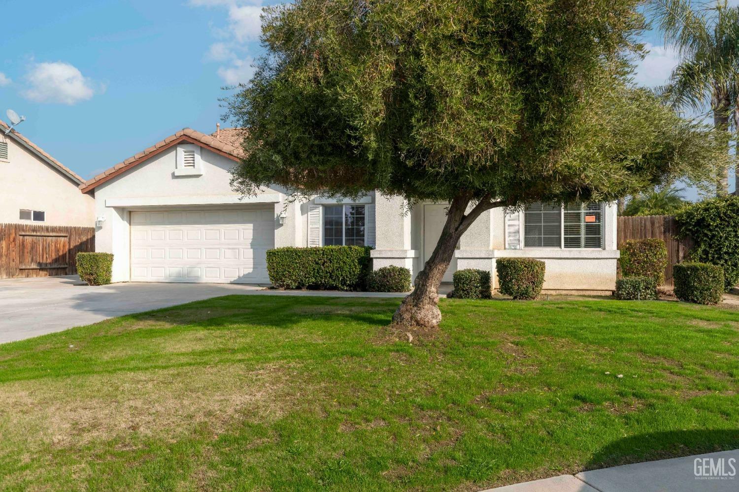 Property Photo:  4702 Granite Mountain Court  CA 93311 