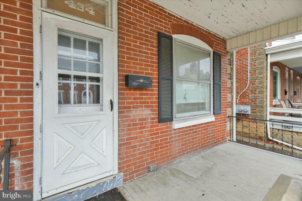 Property Photo:  434 E Philadelphia Avenue  PA 19512 