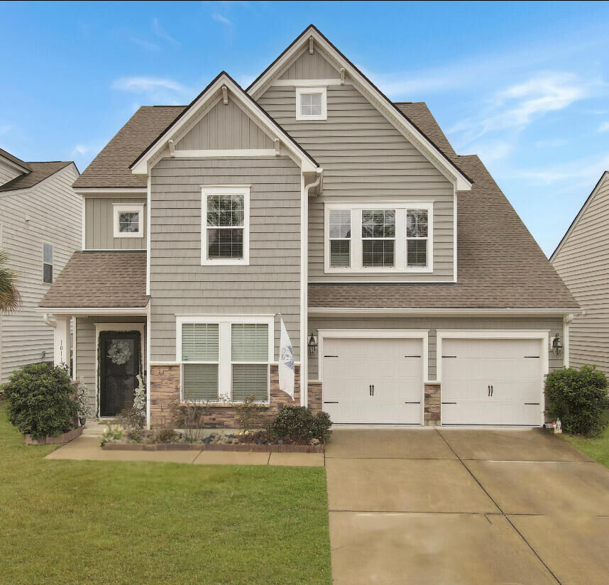 Property Photo:  1011 Mossy Rock Drive  SC 29485 