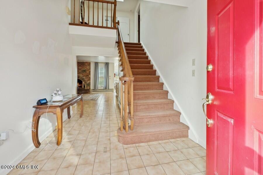 Property Photo:  11 Roberta Lane  CT 06830 