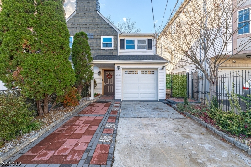 Property Photo:  310 Pine St  NJ 07206 