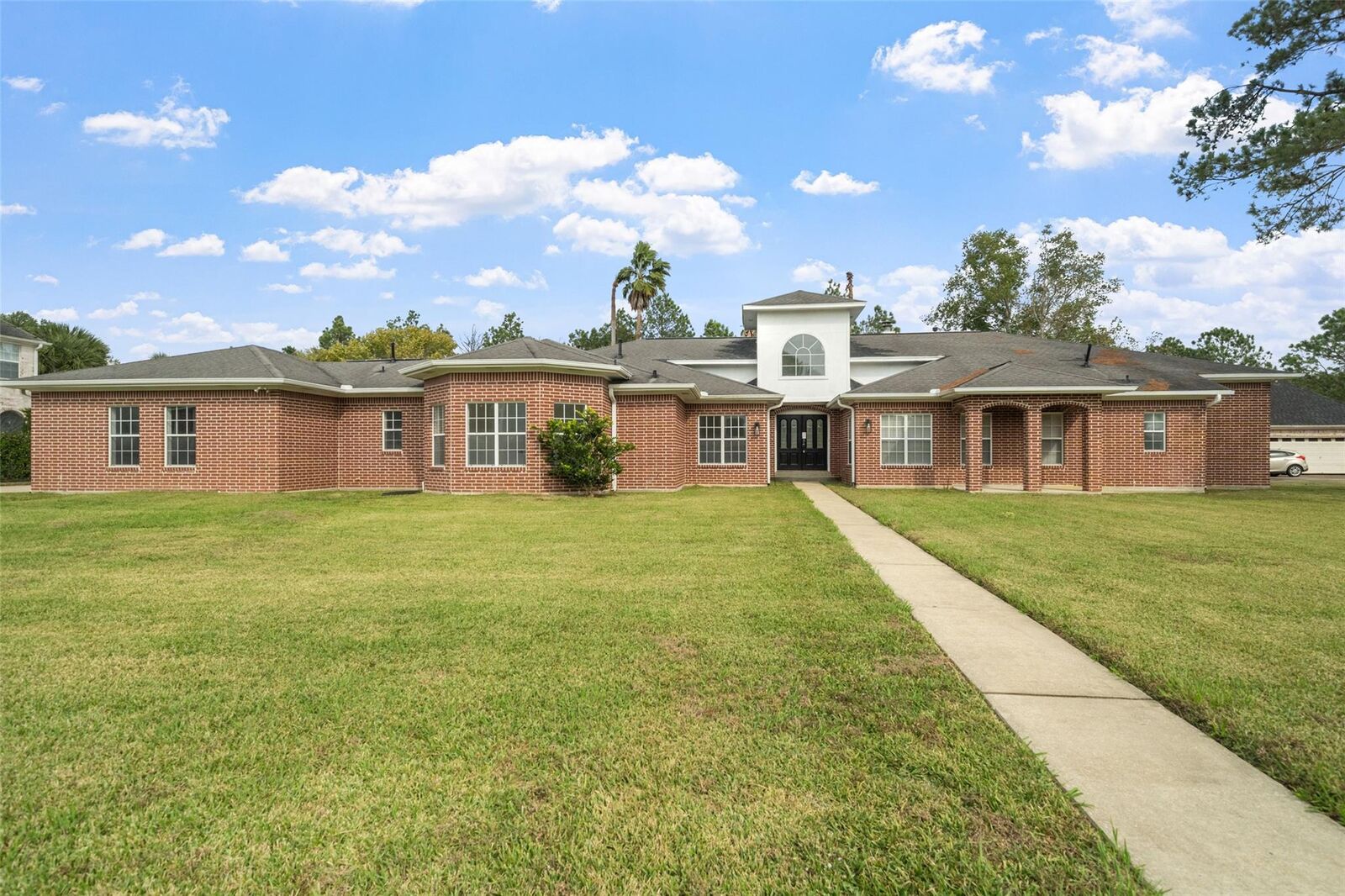 Property Photo: 7460 Prestwick Circle TX 77707