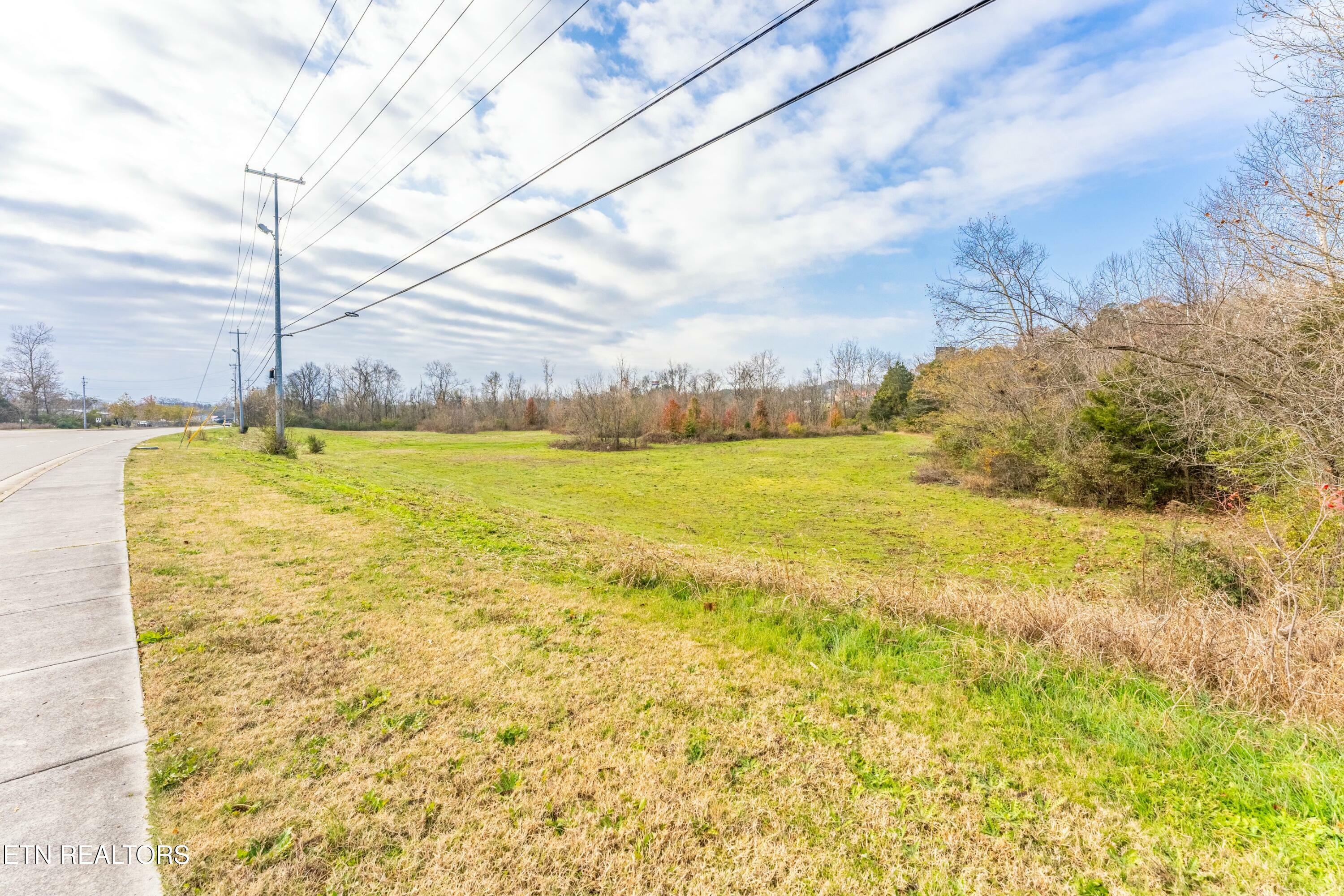 Property Photo:  2557 Creekwood Park Blvd  TN 37772 