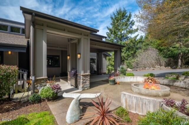 Property Photo: 99 N Wolkau Road OR 97376