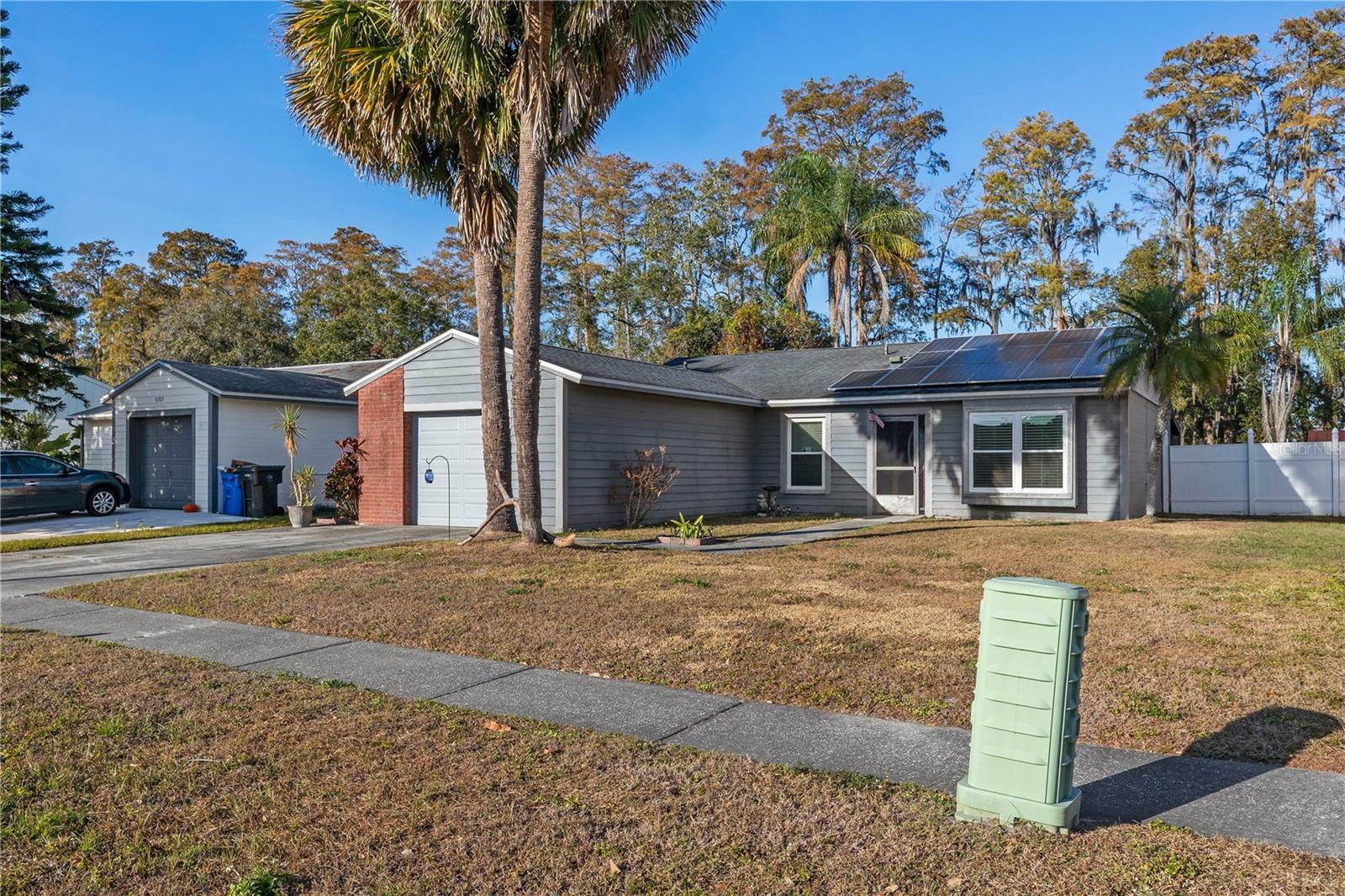 Property Photo:  5705 Carrollwood Meadows Drive  FL 33625 