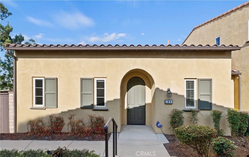 Property Photo:  4304 Owens Street 104  CA 92883 