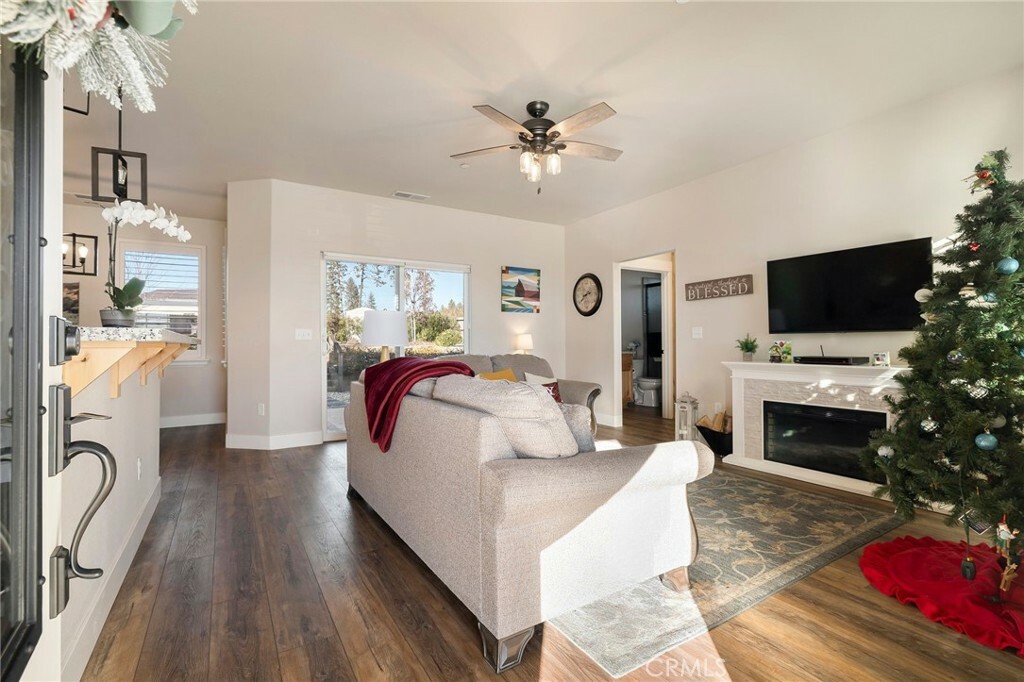 Property Photo:  425 Castle Drive  CA 95969 