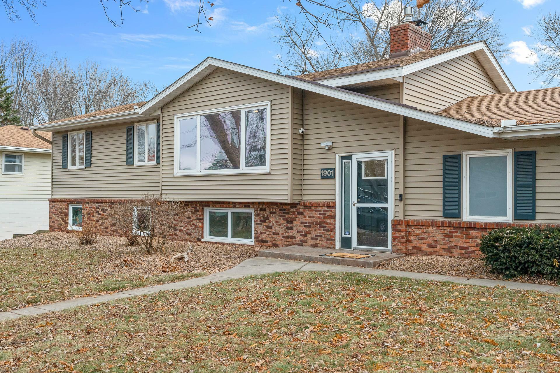 Property Photo:  1901 Leann Drive  MN 55125 