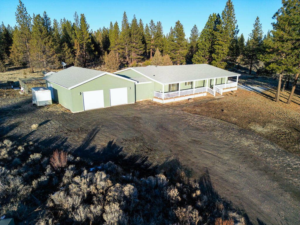 Property Photo: 35707 Hwy Or140 OR 97621