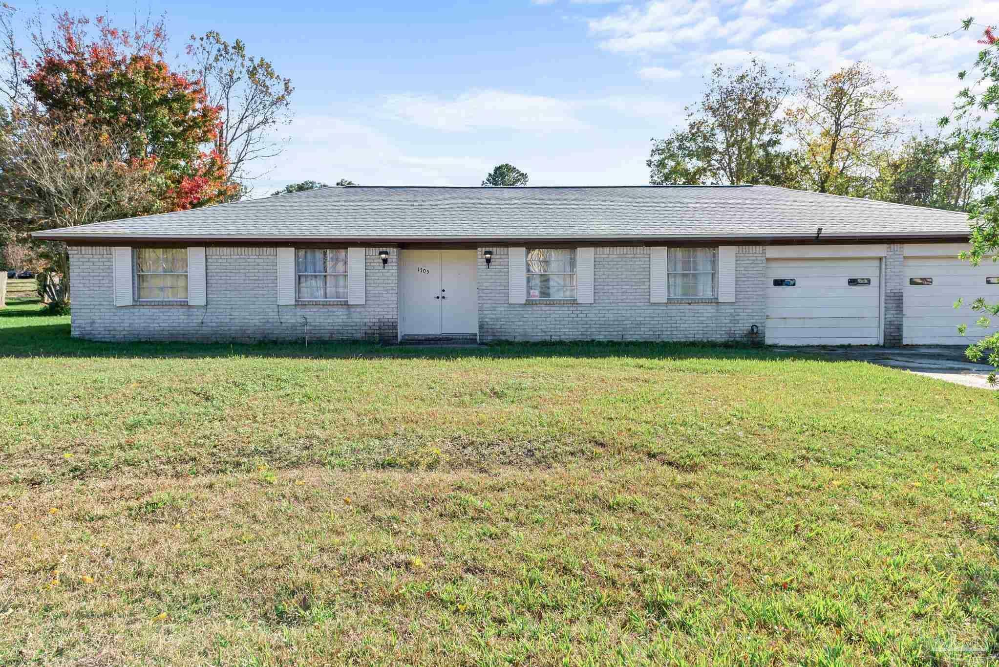 Property Photo:  1705 David St  FL 32514 