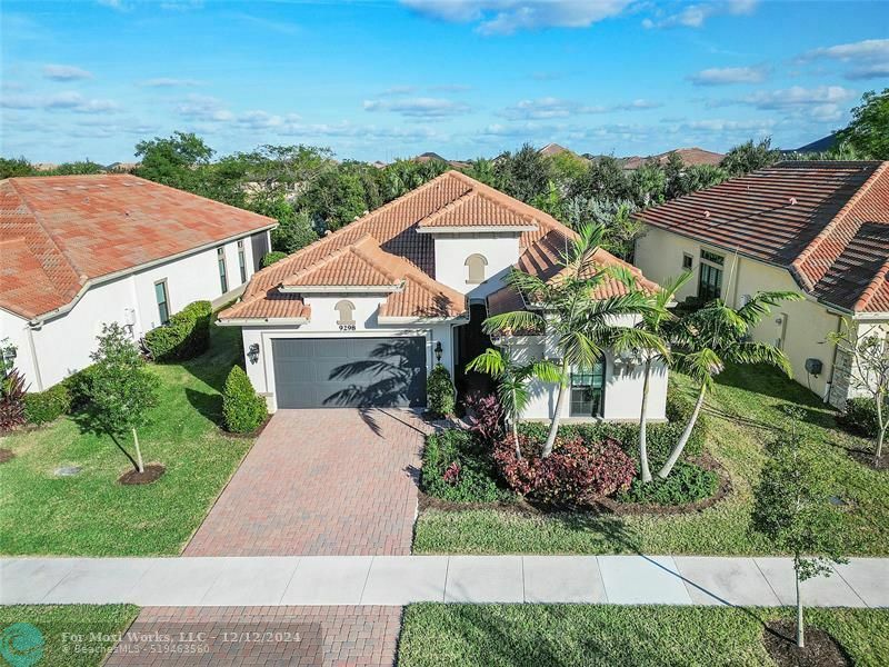 Property Photo:  9298 Cantal Circle East  FL 33076 