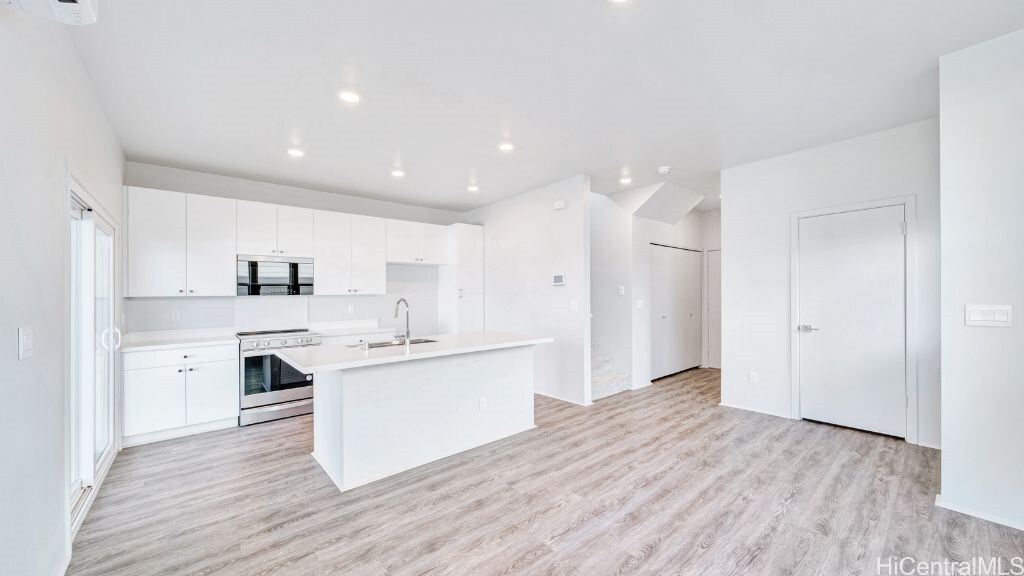 Property Photo: 91-4098 Hikuono Street 25 HI 96707
