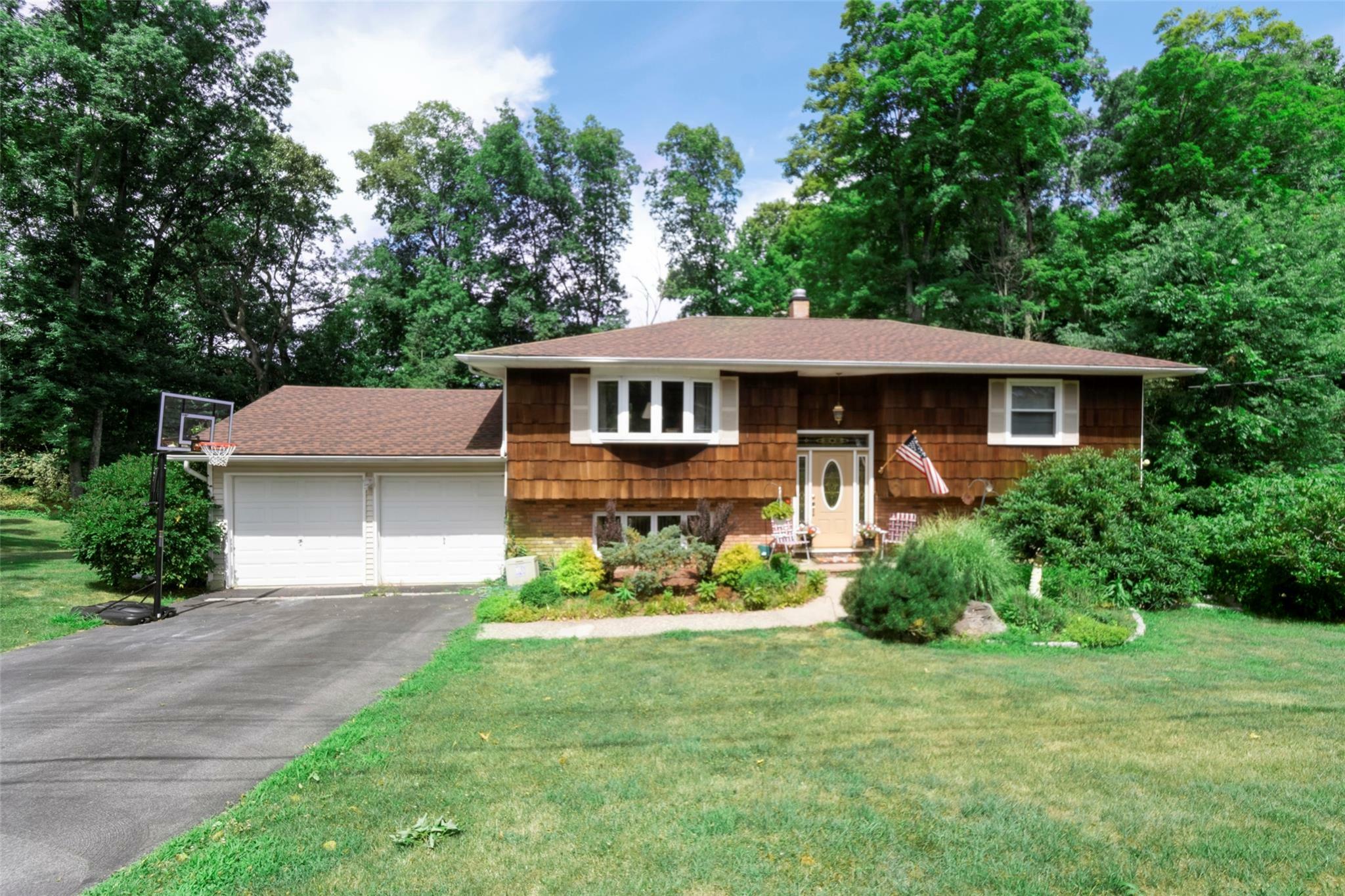 Property Photo:  92 Pickerel Road  NY 10950 