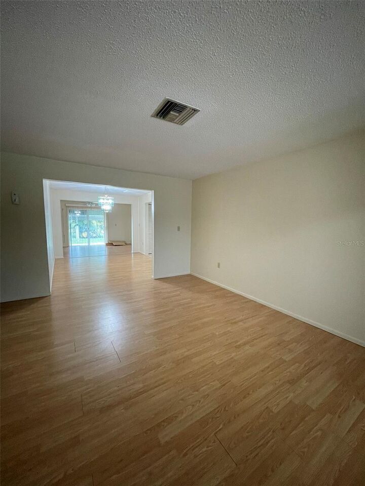Property Photo:  10511 Azalea Park Drive N  FL 33782 