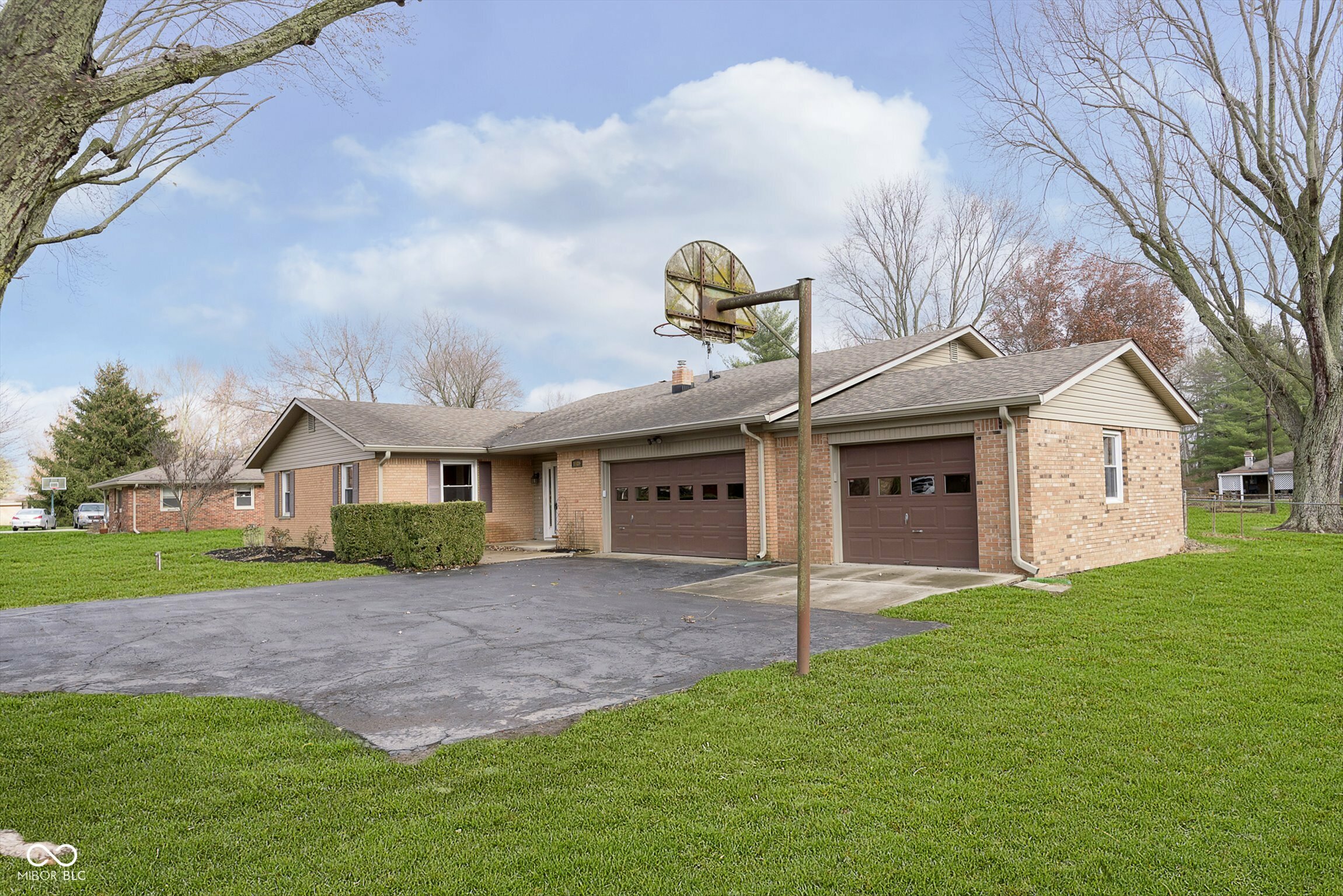 Property Photo:  1189 N County Road 475 E  IN 46123 