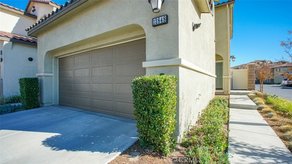 Property Photo:  12848 Crown Hill Way  CA 92555 