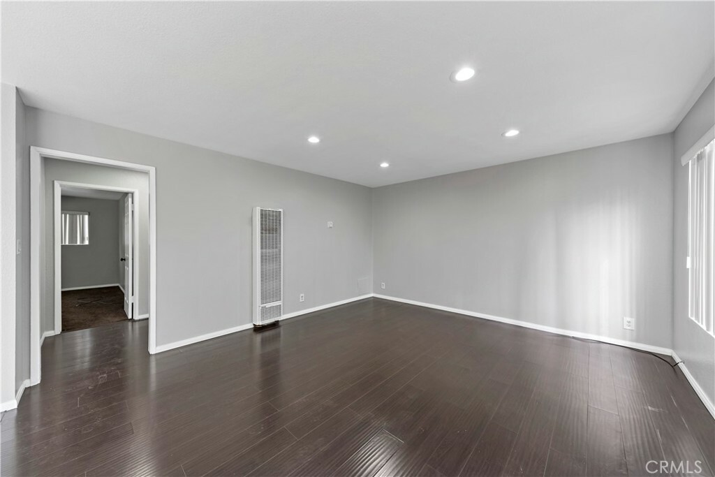 Property Photo:  1308 E Oaks Street A  CA 90221 