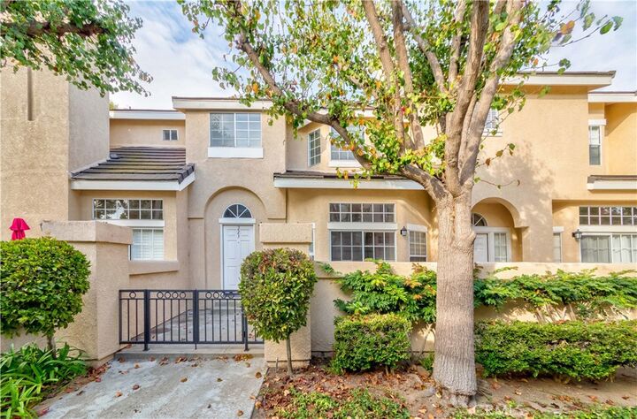 Property Photo:  2300 Maple Avenue 223  CA 90503 