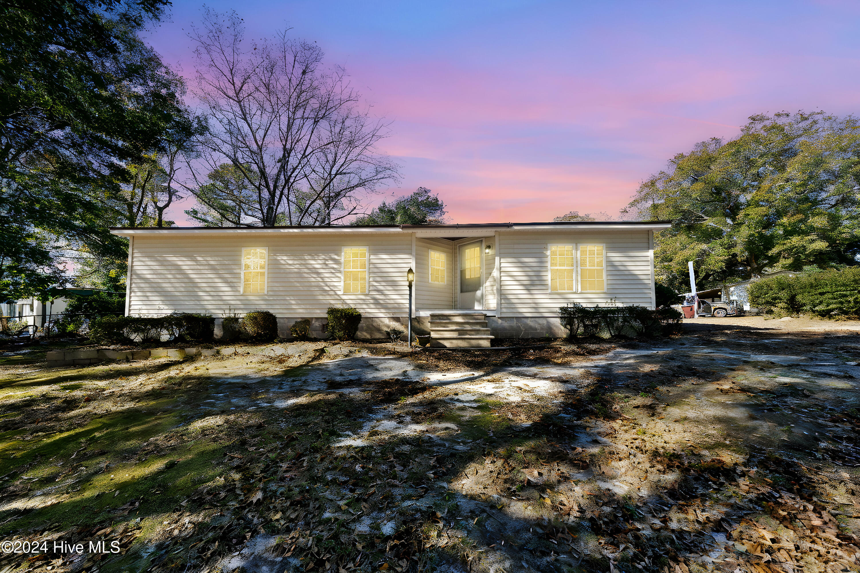 Property Photo:  4501 W Gate Road  NC 28405 