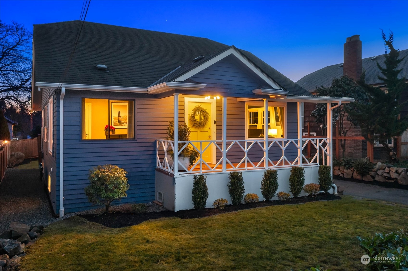 Property Photo:  723 N 102nd Street  WA 98133 