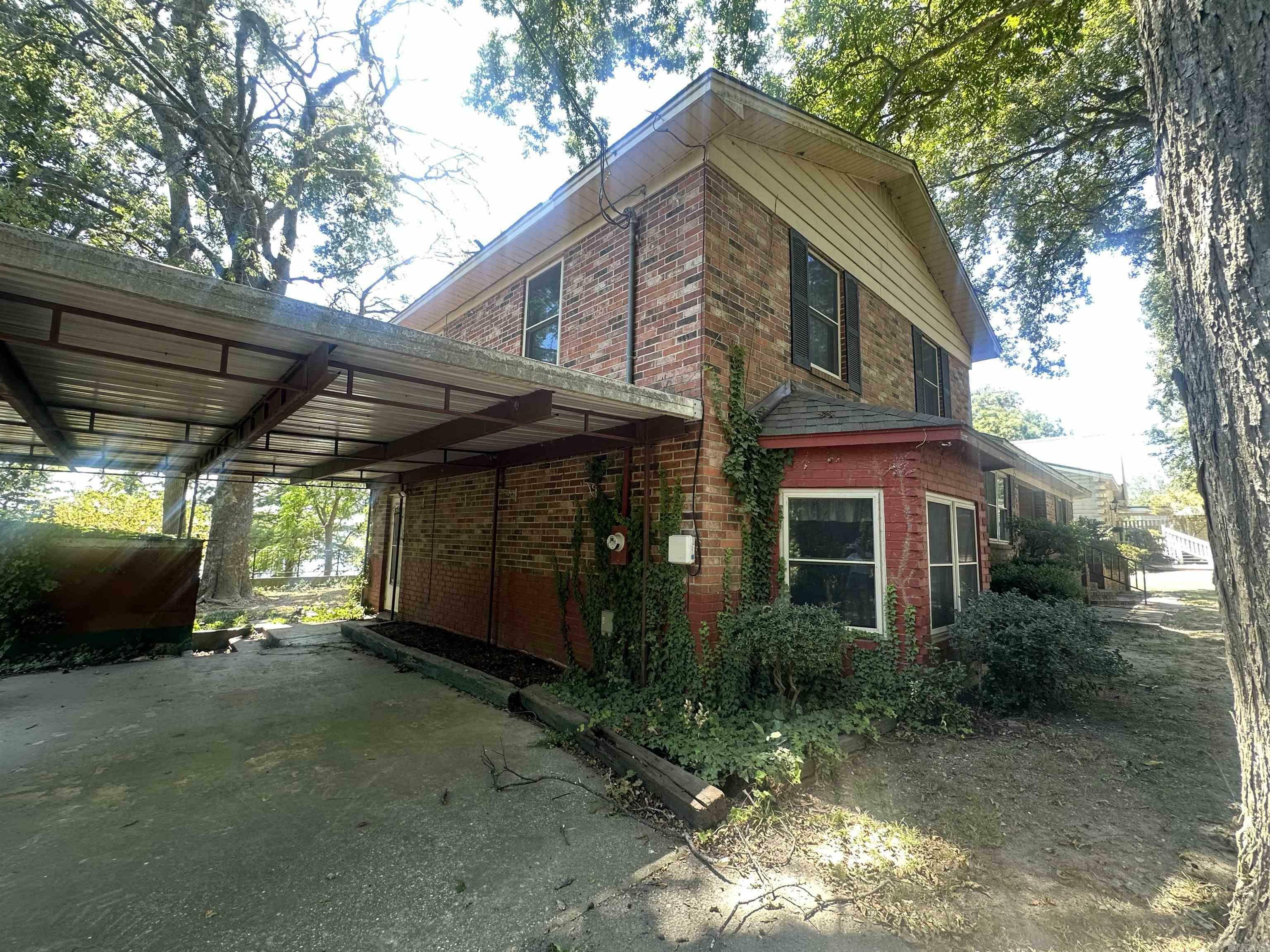 Property Photo:  987 Lakehall Road  AR 71653 