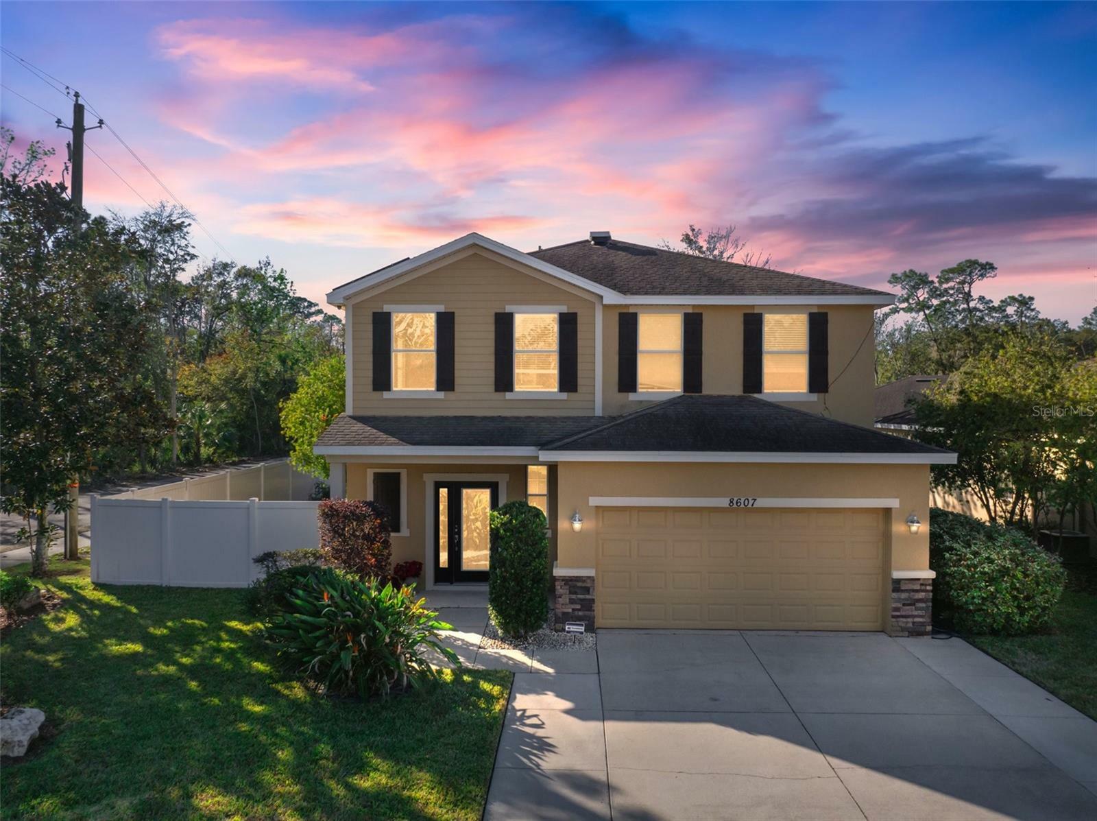 Property Photo:  8607 Tidal Breeze Drive  FL 33569 