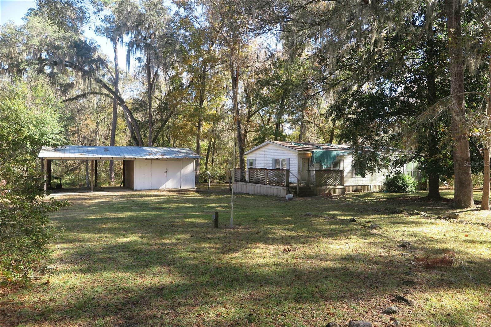 Property Photo:  16691 NW 128th Terrace  FL 32686 