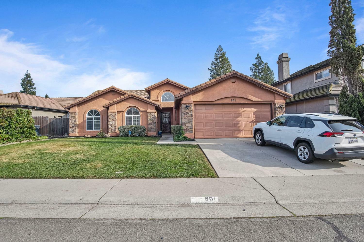 Property Photo:  901 Lariat Loop  CA 95632 