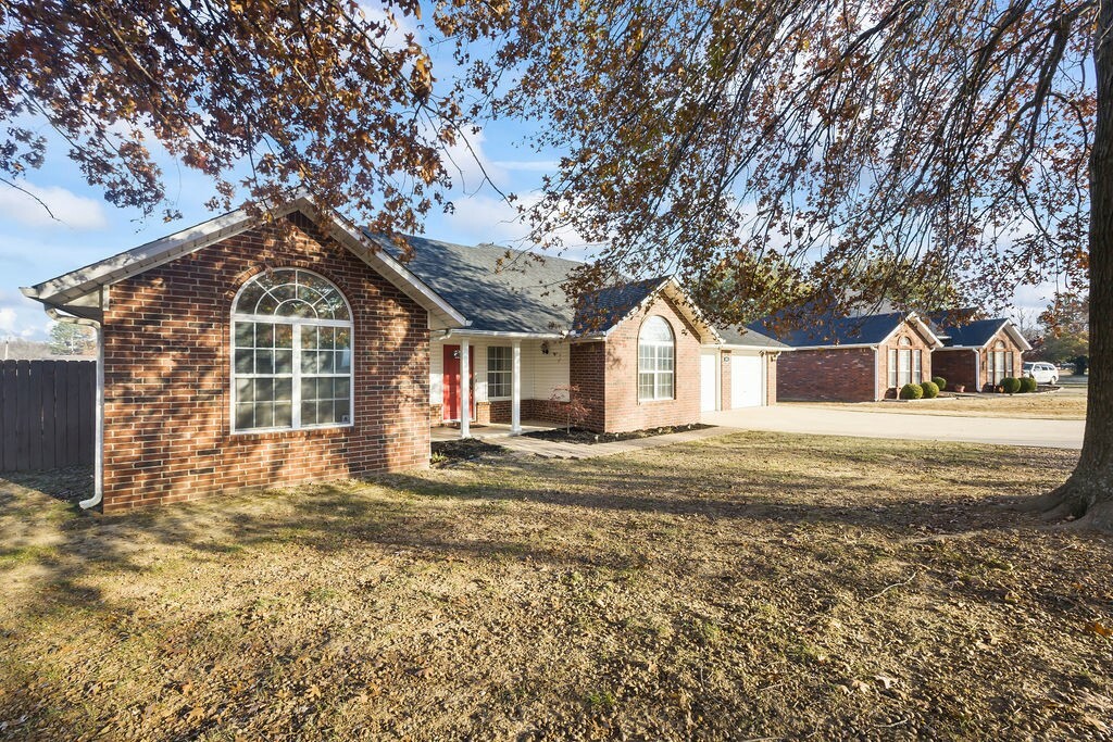 101 Cypress Street  Prairie Grove AR 72753 photo