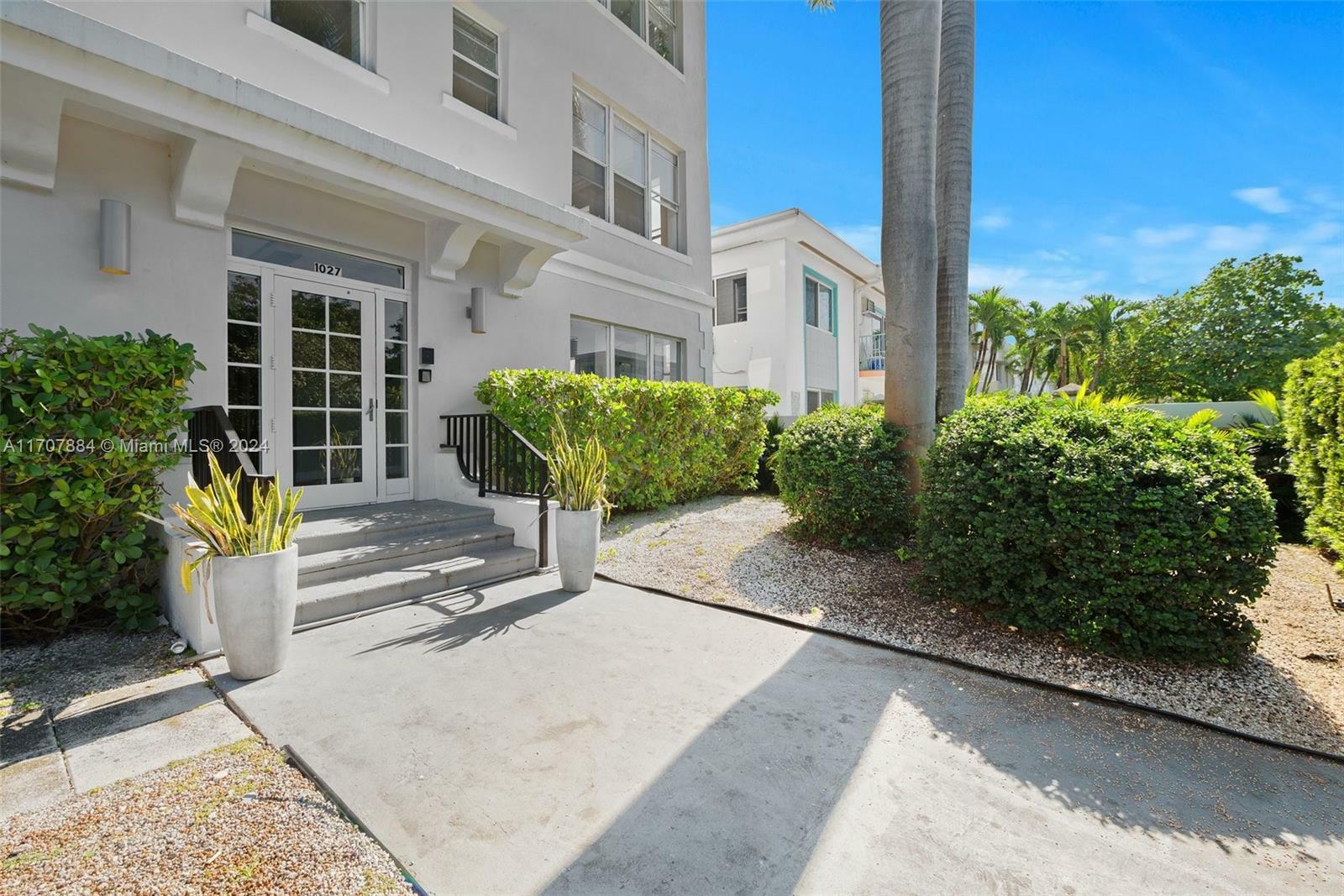 Property Photo:  1027 Pennsylvania Ave 306  FL 33139 