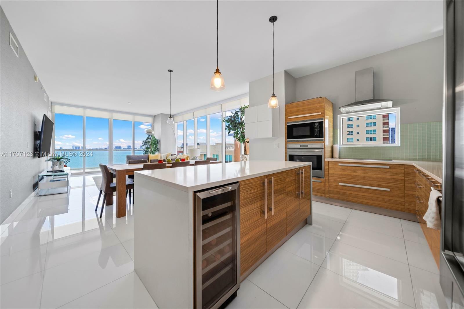 Property Photo:  2020 N Bayshore Dr 710  FL 33137 