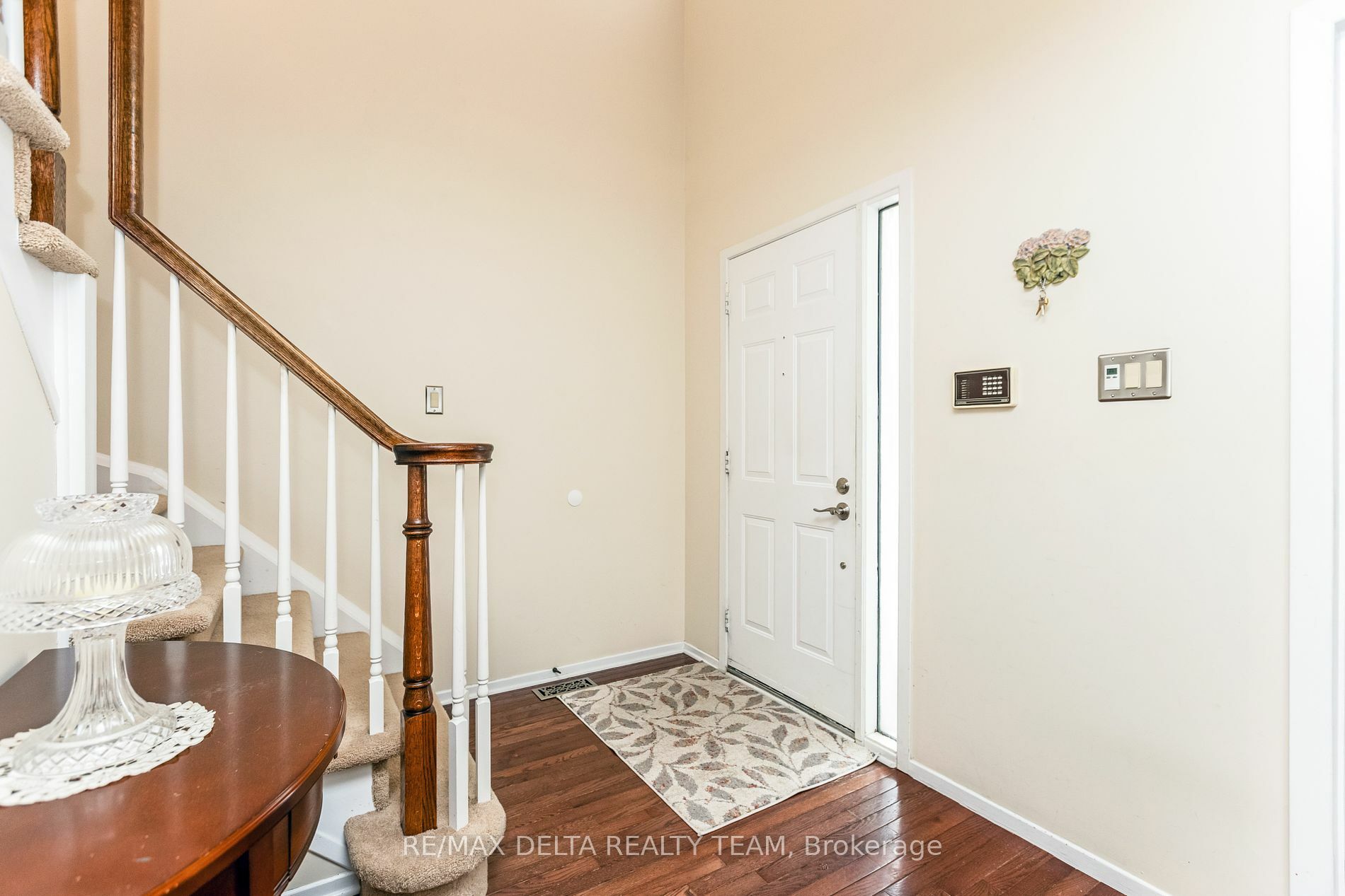 Property Photo:  2024 Legrand Cres E  ON K1E 3P8 