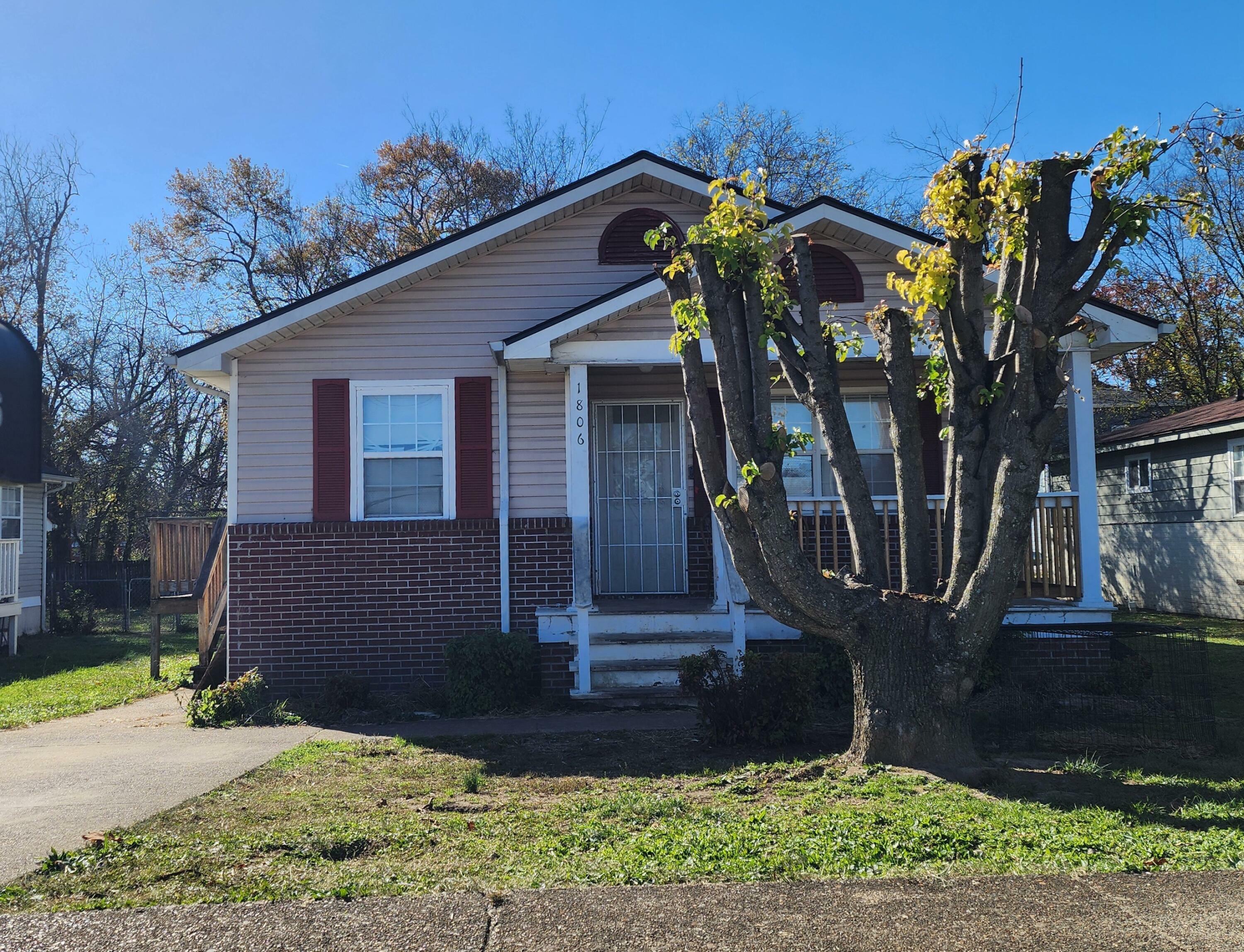 Property Photo:  1806 Bennett Avenue  TN 37404 