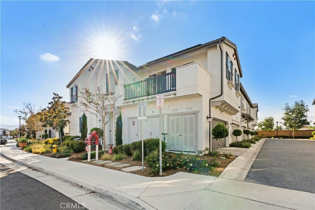 Property Photo:  7078 Vernazza Place  CA 92880 