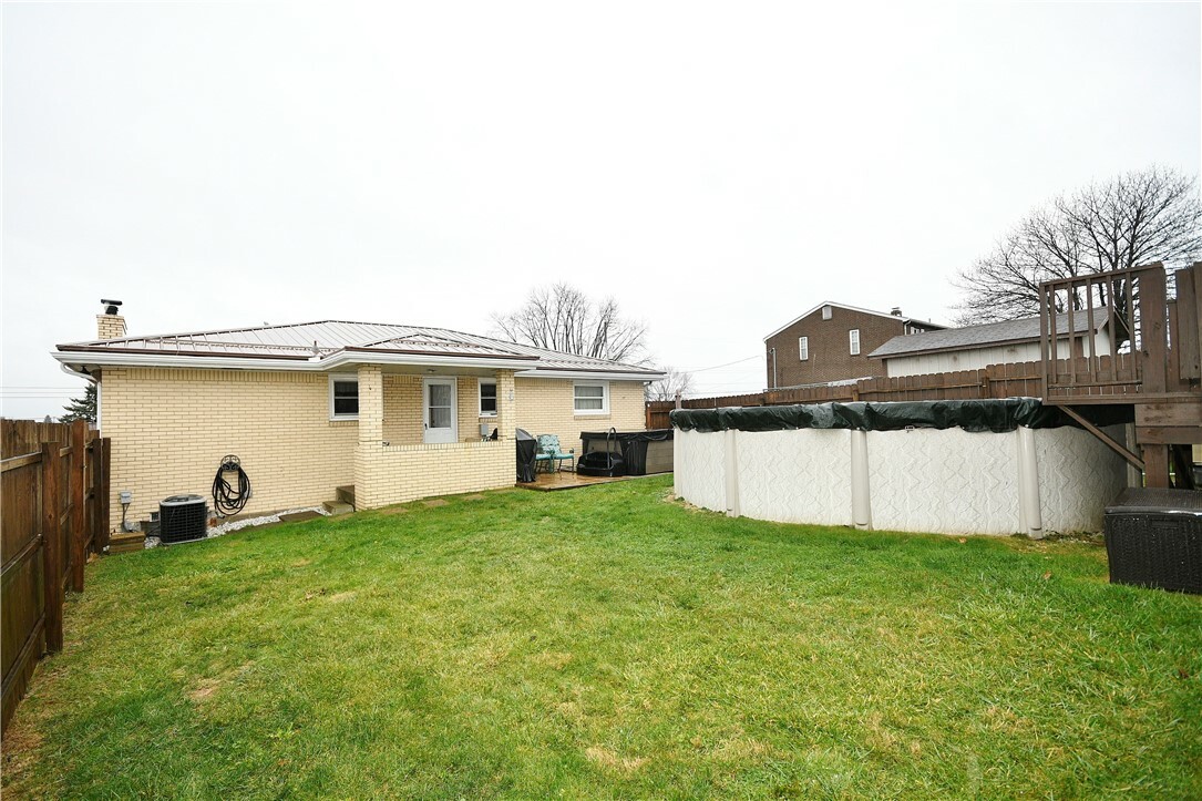 Property Photo:  2130 Vermont  PA 15122 