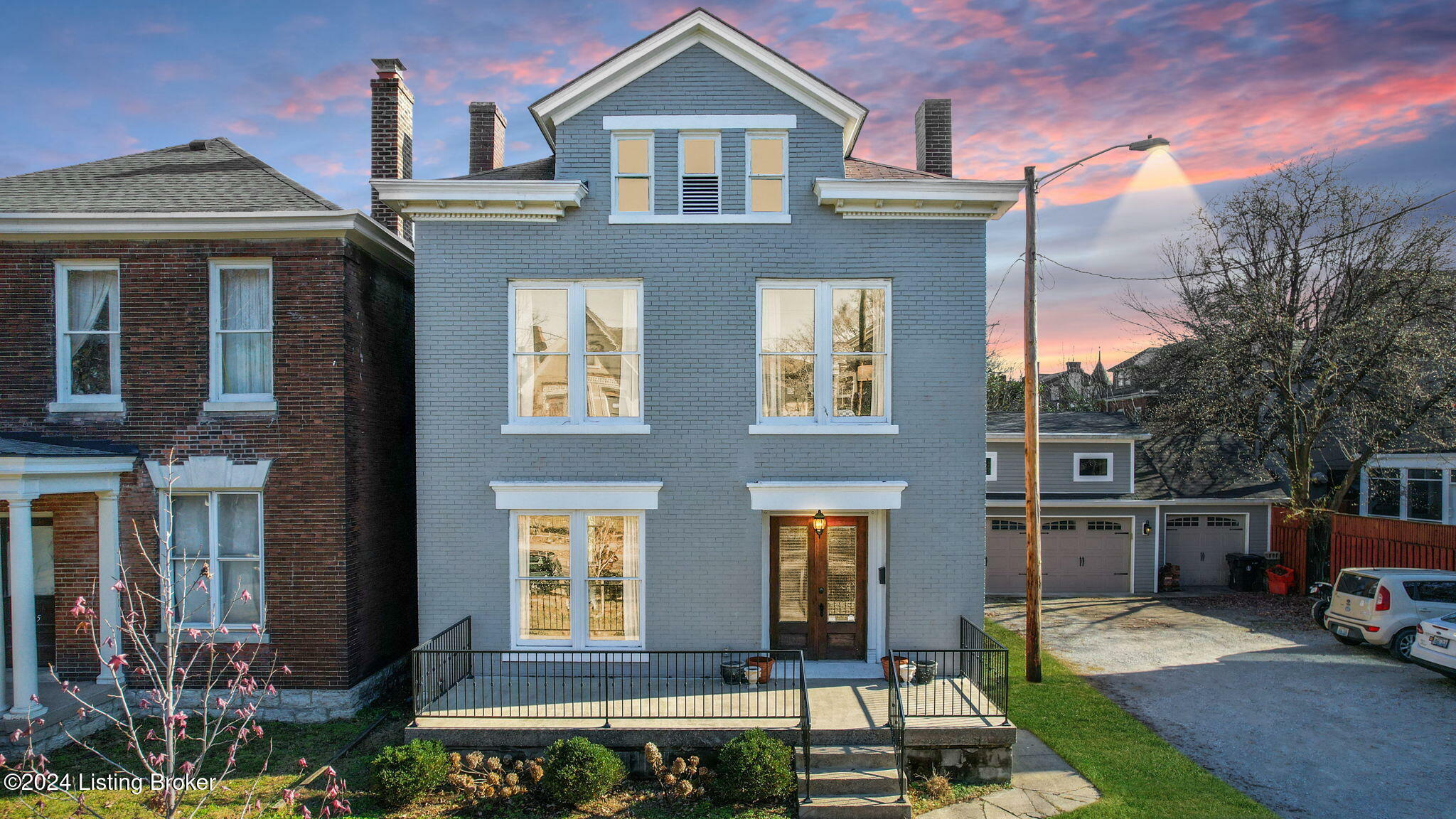 Property Photo: 1457 S 6th St KY 40208