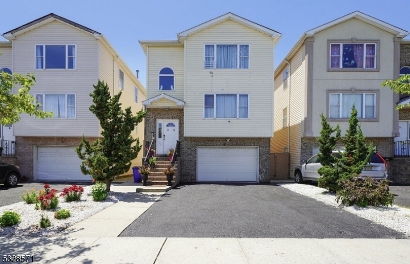 Property Photo:  70 Port Ave  NJ 07206 