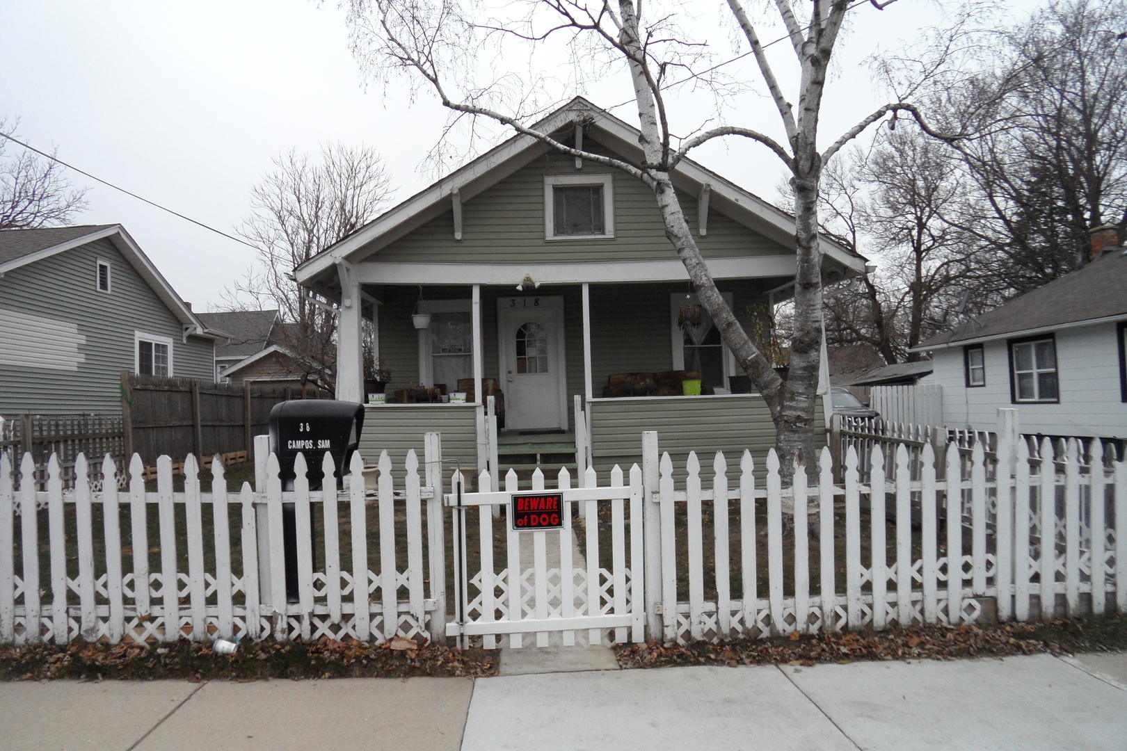 Property Photo:  318 Trask Street  IL 60505 