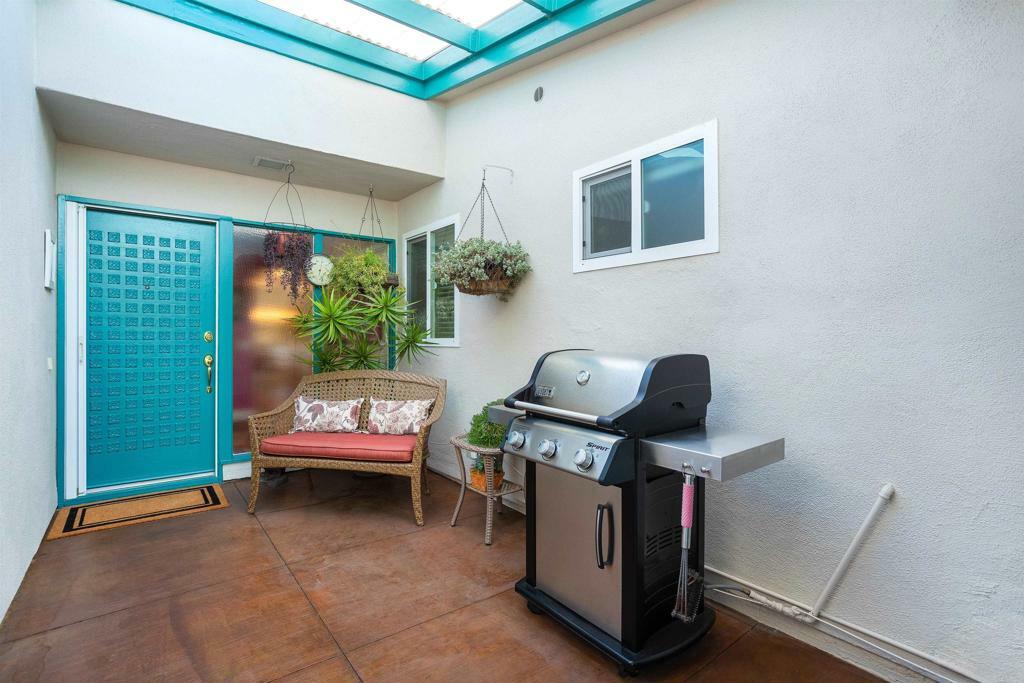 Property Photo:  3890 S Vista Campana 10  CA 92057 