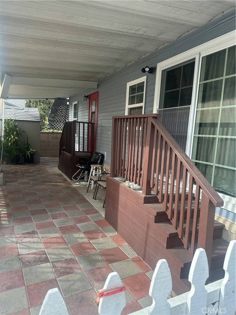 Property Photo:  1850 W Orangethorpe Ave 5  CA 92833 