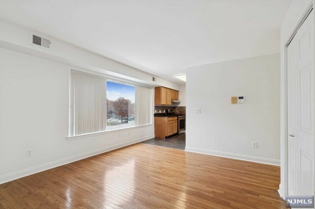 Property Photo:  7420 Boulevard 4B  NJ 07047 